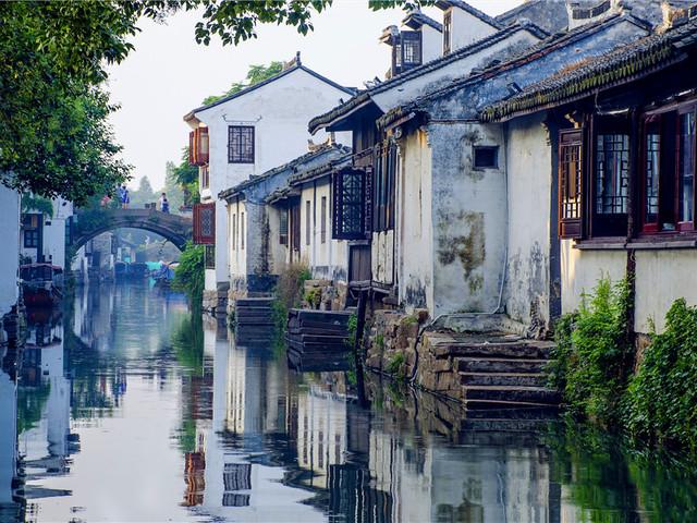 习近平总书记在省部级主要领导干部推动金融高质量发展专题研讨班开班式上的重要讲话强信心、明方向